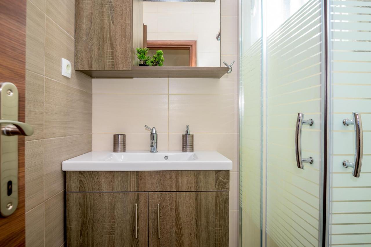 Spartacus Apartment Alexandroupoli Esterno foto